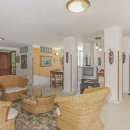 Grignoli Apartment *